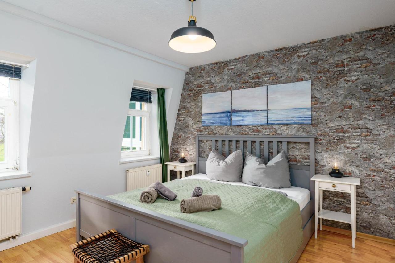 2R Apartment Perfect For Families! Kitchen - Parking - Netflix ドレスデン エクステリア 写真